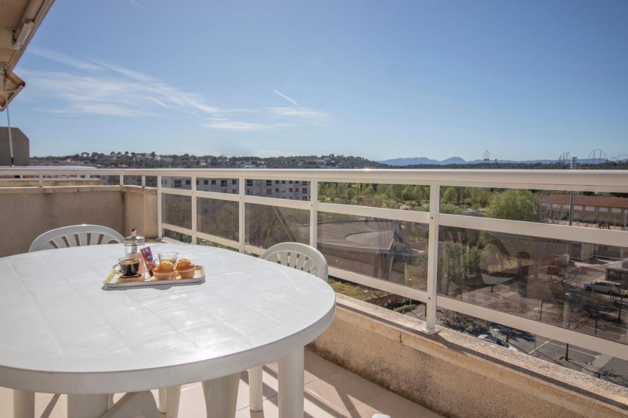 Aqua - A 250m Playa Apartment La Pineda